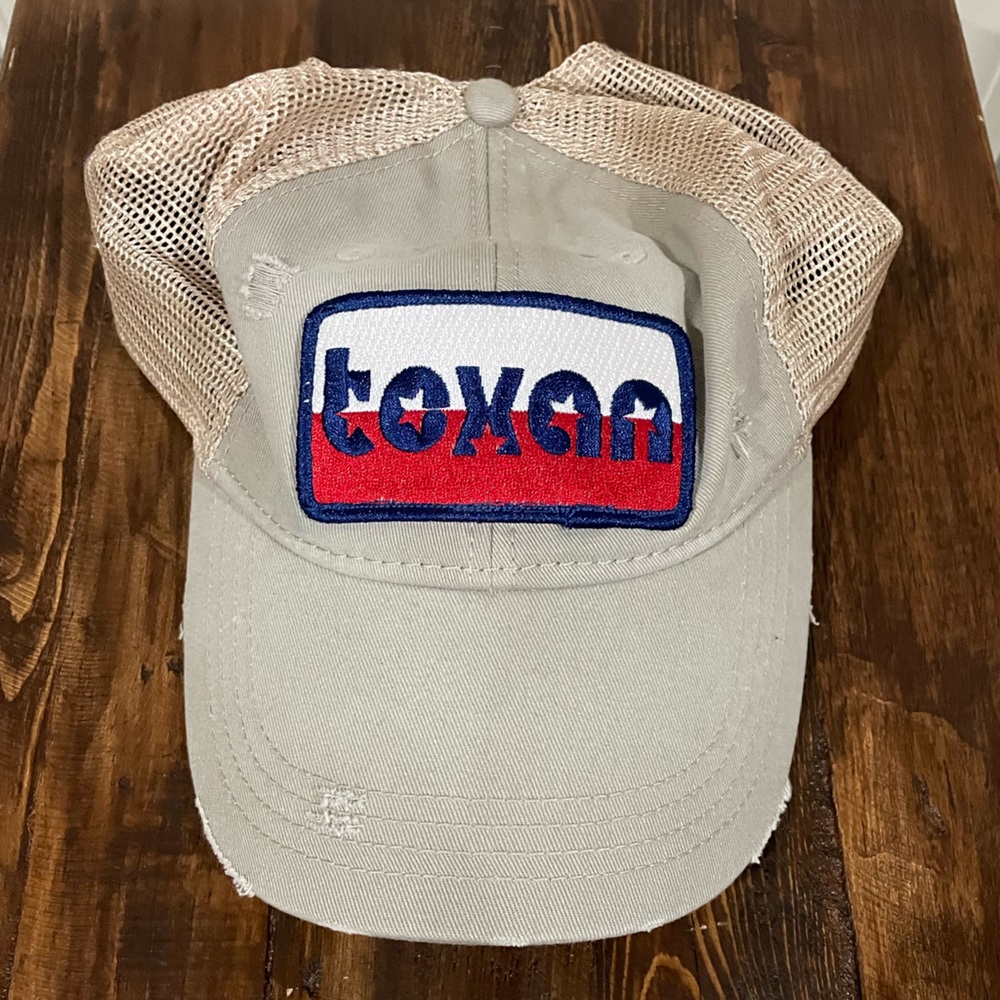NEW - Distressed Judith March Texan trucker cap